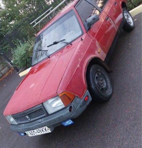 Красный Москвич / АЗЛК 2141, объемом двигателя 1.5 л и пробегом 111 тыс. км за 477 $, фото 7 на Automoto.ua