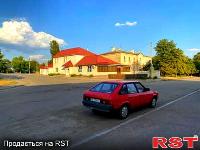 Москвич / АЗЛК 2141, объемом двигателя 2 л и пробегом 362 тыс. км за 480 $, фото 4 на Automoto.ua