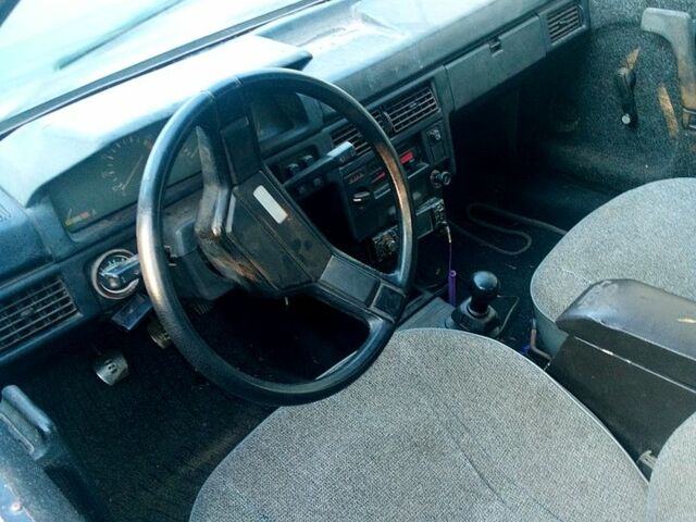 Москвич / АЗЛК 2141, объемом двигателя 1.7 л и пробегом 0 тыс. км за 600 $, фото 7 на Automoto.ua