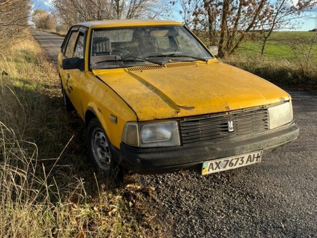 Желтый Москвич / АЗЛК 2141, объемом двигателя 1.7 л и пробегом 50 тыс. км за 357 $, фото 1 на Automoto.ua