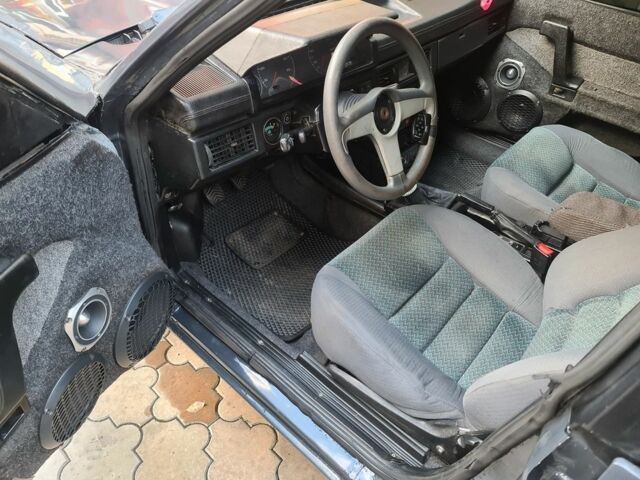 Сірий Москвич / АЗЛК 2141, об'ємом двигуна 2.8 л та пробігом 215 тис. км за 5000 $, фото 2 на Automoto.ua
