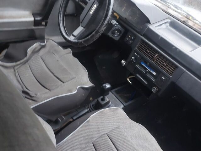 Серый Москвич / АЗЛК 2141, объемом двигателя 1.5 л и пробегом 120 тыс. км за 166 $, фото 5 на Automoto.ua