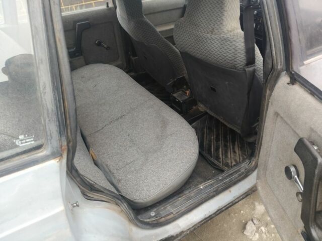 Серый Москвич / АЗЛК 2141, объемом двигателя 2 л и пробегом 2 тыс. км за 350 $, фото 6 на Automoto.ua