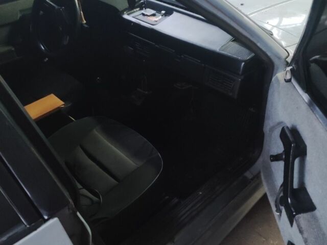 Сірий Москвич / АЗЛК 2141, об'ємом двигуна 1.5 л та пробігом 170 тис. км за 850 $, фото 3 на Automoto.ua