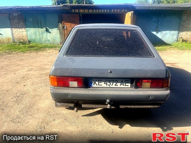 Серый Москвич / АЗЛК 2141, объемом двигателя 1.5 л и пробегом 300 тыс. км за 1100 $, фото 2 на Automoto.ua