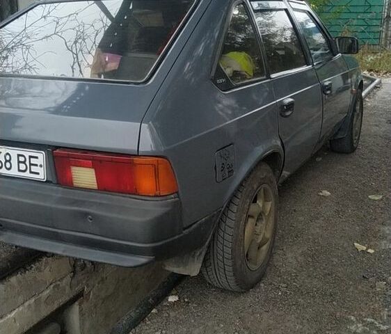 Сірий Москвич / АЗЛК 2141, об'ємом двигуна 0.17 л та пробігом 300 тис. км за 1000 $, фото 1 на Automoto.ua