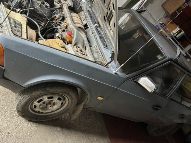 Серый Москвич / АЗЛК 2141, объемом двигателя 0 л и пробегом 3 тыс. км за 600 $, фото 4 на Automoto.ua