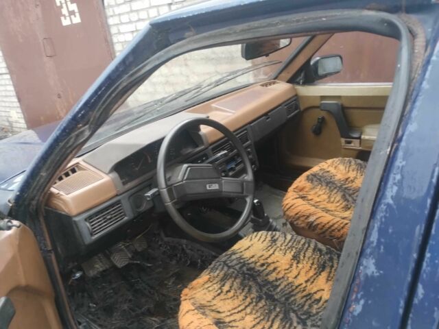 Синій Москвич / АЗЛК 2141, об'ємом двигуна 0 л та пробігом 150 тис. км за 385 $, фото 2 на Automoto.ua