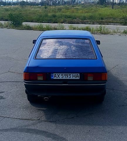 Синий Москвич / АЗЛК 2141, объемом двигателя 1.5 л и пробегом 158 тыс. км за 600 $, фото 3 на Automoto.ua