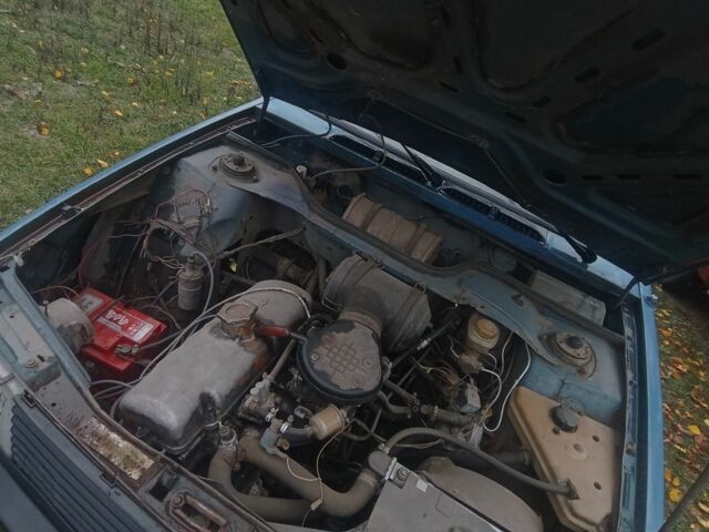 Москвич / АЗЛК 2141 1990 в Новомосковске на Automoto.ua Синий Москвич / АЗЛК 2141, объемом двигателя 1.7 л и пробегом 330 тыс. км за 429 $, фото 4 на Automoto.ua