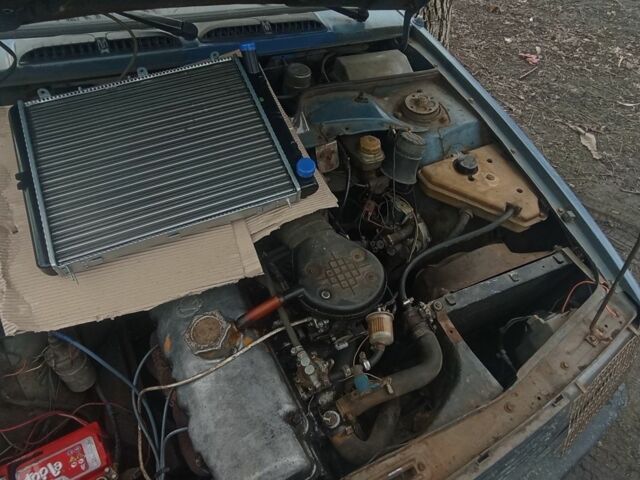 Москвич / АЗЛК 2141 1990 в Новомосковске на Automoto.ua Синий Москвич / АЗЛК 2141, объемом двигателя 1.7 л и пробегом 330 тыс. км за 429 $, фото 14 на Automoto.ua