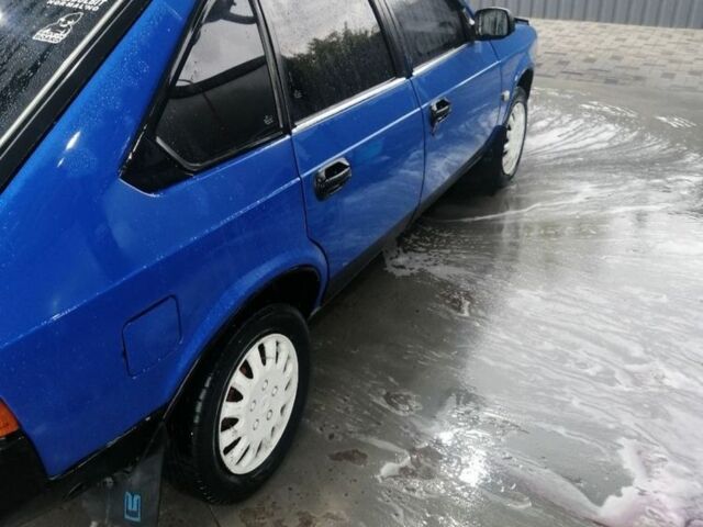 Синій Москвич / АЗЛК 2141, об'ємом двигуна 1.8 л та пробігом 114 тис. км за 1033 $, фото 1 на Automoto.ua