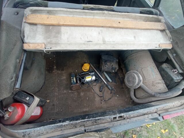 Москвич / АЗЛК 2141 1990 в Новомосковске на Automoto.ua Синий Москвич / АЗЛК 2141, объемом двигателя 1.7 л и пробегом 330 тыс. км за 429 $, фото 6 на Automoto.ua