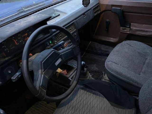 Синій Москвич / АЗЛК 2141, об'ємом двигуна 1.8 л та пробігом 1000 тис. км за 238 $, фото 1 на Automoto.ua