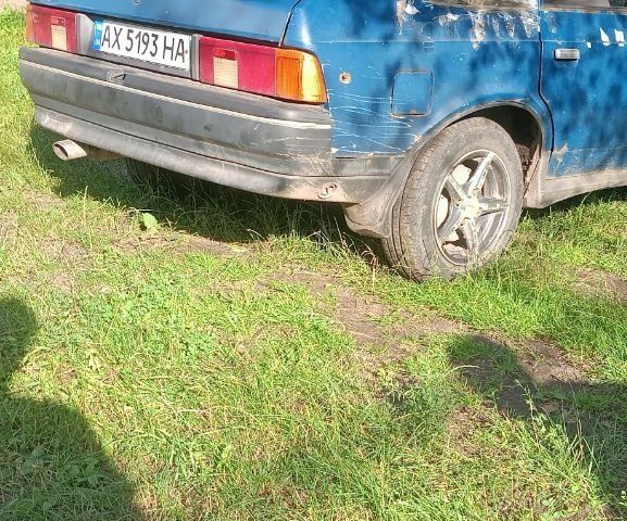 Синий Москвич / АЗЛК 2141, объемом двигателя 1.5 л и пробегом 377 тыс. км за 700 $, фото 2 на Automoto.ua