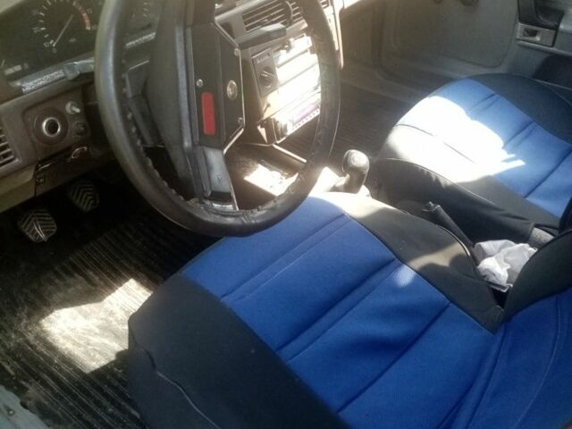 Синий Москвич / АЗЛК 2141, объемом двигателя 1.5 л и пробегом 250 тыс. км за 555 $, фото 3 на Automoto.ua