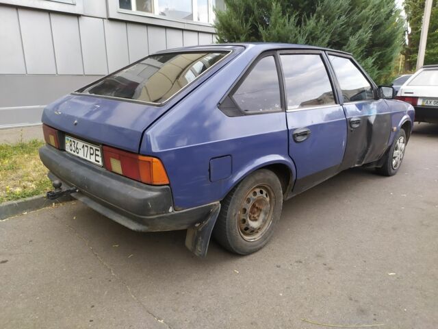 Синий Москвич / АЗЛК 2141, объемом двигателя 0 л и пробегом 100 тыс. км за 500 $, фото 4 на Automoto.ua