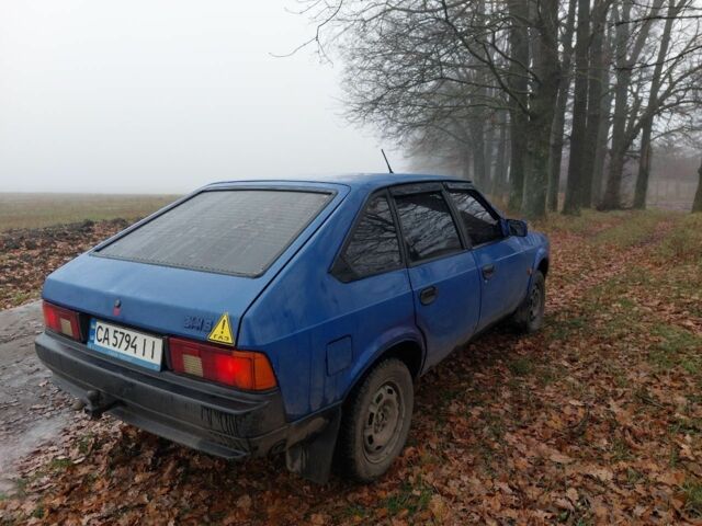 Синий Москвич / АЗЛК 2141, объемом двигателя 1.5 л и пробегом 199 тыс. км за 750 $, фото 5 на Automoto.ua