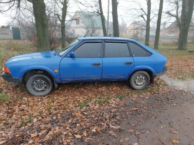 Синий Москвич / АЗЛК 2141, объемом двигателя 1.5 л и пробегом 199 тыс. км за 750 $, фото 2 на Automoto.ua