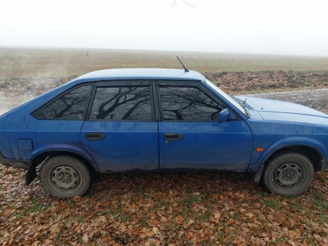 Синий Москвич / АЗЛК 2141, объемом двигателя 1.5 л и пробегом 199 тыс. км за 750 $, фото 3 на Automoto.ua