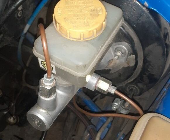 Синий Москвич / АЗЛК 2141, объемом двигателя 1.8 л и пробегом 1000 тыс. км за 1191 $, фото 2 на Automoto.ua