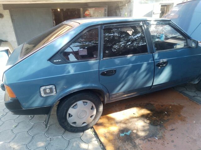 Синий Москвич / АЗЛК 2141, объемом двигателя 1.7 л и пробегом 2 тыс. км за 842 $, фото 1 на Automoto.ua