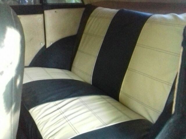 Москвич / АЗЛК 401 1954 в Полтаве на Automoto.ua Красный Москвич / АЗЛК 401, объемом двигателя 1.4 л и пробегом 1000 тыс. км за 3000 $, фото 2 на Automoto.ua