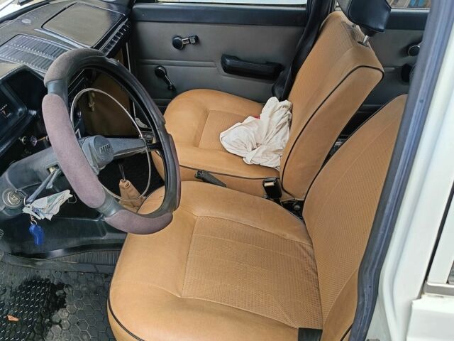 Белый Москвич / АЗЛК 402, объемом двигателя 1 л и пробегом 70 тыс. км за 364 $, фото 5 на Automoto.ua