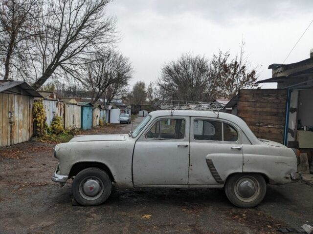 Москвич / АЗЛК 402 1957 в Полтаве на Automoto.ua Серый Москвич / АЗЛК 402, объемом двигателя 0 л и пробегом 87 тыс. км за 524 $, фото 4 на Automoto.ua