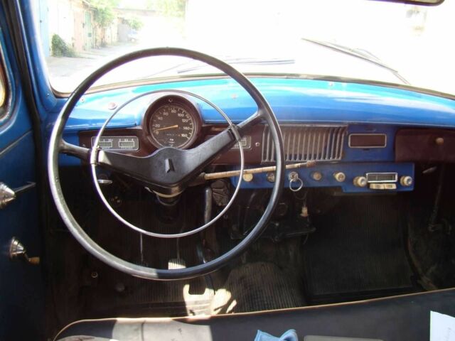 Синий Москвич / АЗЛК 403, объемом двигателя 1.4 л и пробегом 2 тыс. км за 1712 $, фото 4 на Automoto.ua