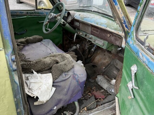 Зеленый Москвич / АЗЛК 407, объемом двигателя 1.5 л и пробегом 300 тыс. км за 240 $, фото 3 на Automoto.ua