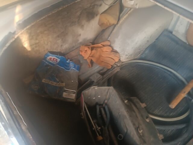 Білий Москвич / АЗЛК 410, об'ємом двигуна 0 л та пробігом 400 тис. км за 502 $, фото 7 на Automoto.ua