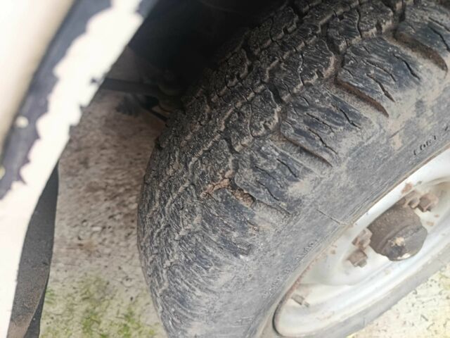 Белый Москвич / АЗЛК 412, объемом двигателя 1.6 л и пробегом 200 тыс. км за 320 $, фото 7 на Automoto.ua