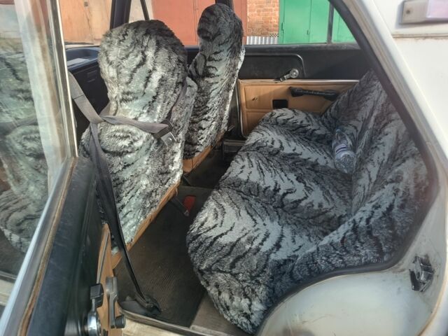 Белый Москвич / АЗЛК 412, объемом двигателя 1.6 л и пробегом 150 тыс. км за 600 $, фото 6 на Automoto.ua