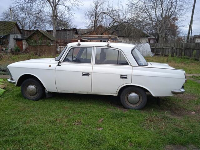 Белый Москвич / АЗЛК 412, объемом двигателя 0 л и пробегом 300 тыс. км за 237 $, фото 1 на Automoto.ua