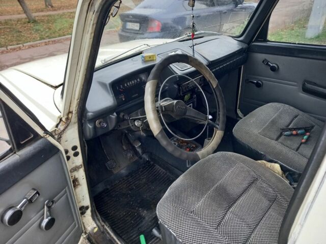 Белый Москвич / АЗЛК 412, объемом двигателя 0 л и пробегом 30 тыс. км за 382 $, фото 7 на Automoto.ua