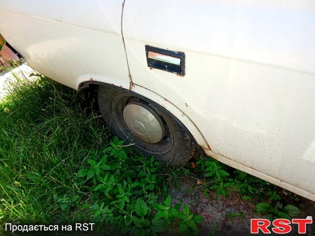 Белый Москвич / АЗЛК 412, объемом двигателя 1.5 л и пробегом 0 тыс. км за 400 $, фото 2 на Automoto.ua