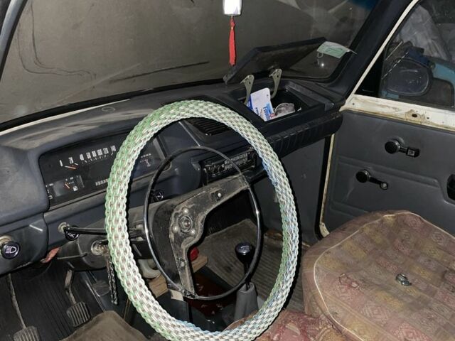 Белый Москвич / АЗЛК 412, объемом двигателя 1.5 л и пробегом 49 тыс. км за 955 $, фото 5 на Automoto.ua