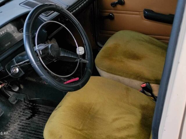 Москвич / АЗЛК 412 1983 в Днепре (Днепропетровске) на Automoto.ua Бежевый Москвич / АЗЛК 412, объемом двигателя 1.5 л и пробегом 41 тыс. км за 600 $, фото 6 на Automoto.ua