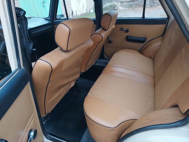 Москвич / АЗЛК 412 1985 в Кропивницком (Кировограде) на Automoto.ua Бежевый Москвич / АЗЛК 412, объемом двигателя 1.5 л и пробегом 50 тыс. км за 511 $, фото 4 на Automoto.ua