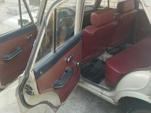 Бежевый Москвич / АЗЛК 412, объемом двигателя 1.5 л и пробегом 58 тыс. км за 290 $, фото 4 на Automoto.ua