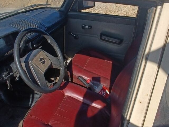 Бежевый Москвич / АЗЛК 412, объемом двигателя 1.5 л и пробегом 200 тыс. км за 315 $, фото 1 на Automoto.ua