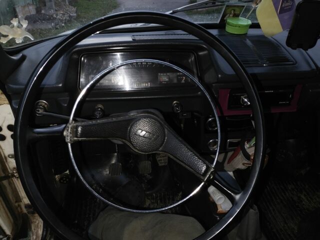 Бежевый Москвич / АЗЛК 412, объемом двигателя 1.5 л и пробегом 80 тыс. км за 238 $, фото 7 на Automoto.ua