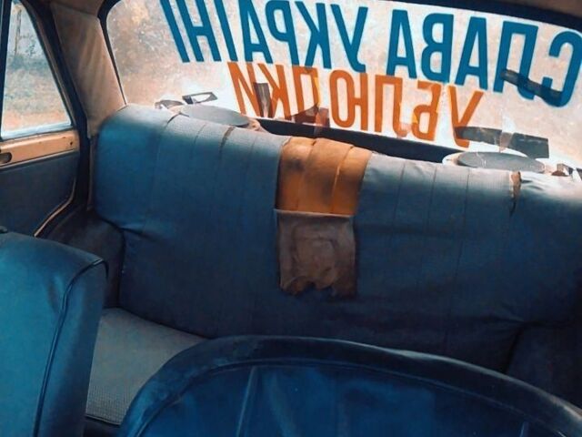 Бежевый Москвич / АЗЛК 412, объемом двигателя 1.6 л и пробегом 99 тыс. км за 264 $, фото 2 на Automoto.ua