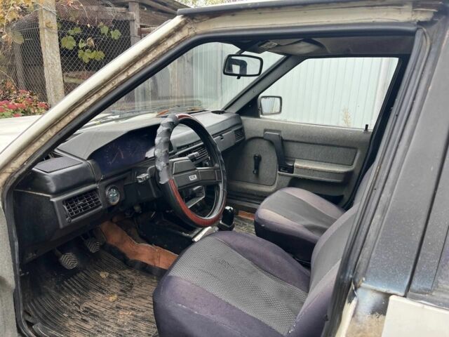 Бежевый Москвич / АЗЛК 412, объемом двигателя 0 л и пробегом 250 тыс. км за 552 $, фото 4 на Automoto.ua