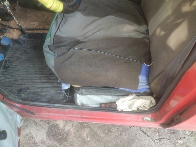 Красный Москвич / АЗЛК 412, объемом двигателя 1 л и пробегом 49 тыс. км за 287 $, фото 2 на Automoto.ua