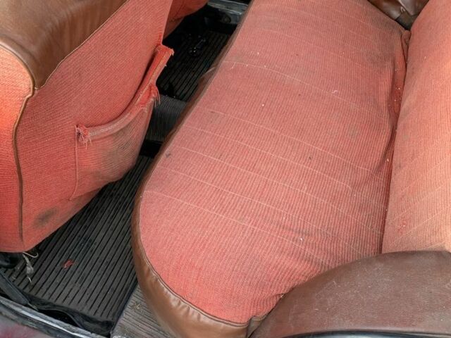 Красный Москвич / АЗЛК 412, объемом двигателя 1.5 л и пробегом 280 тыс. км за 238 $, фото 3 на Automoto.ua