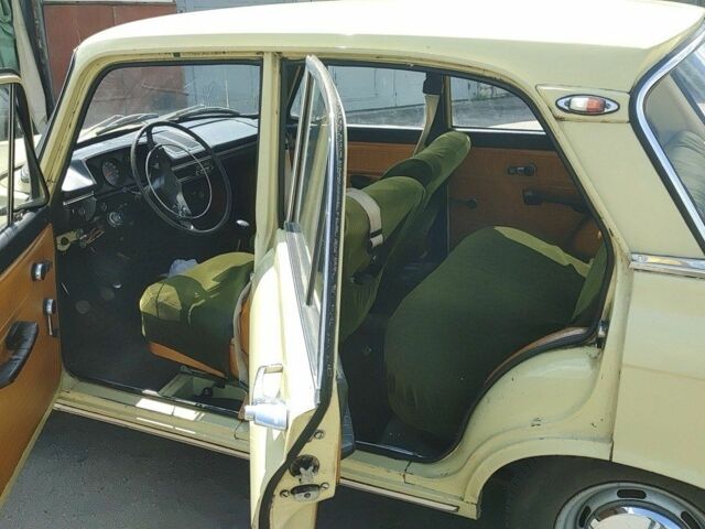 Желтый Москвич / АЗЛК 412, объемом двигателя 0 л и пробегом 300 тыс. км за 596 $, фото 6 на Automoto.ua