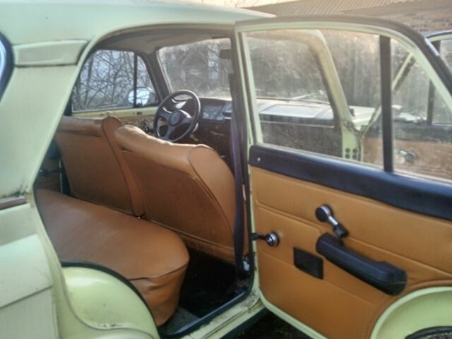 Желтый Москвич / АЗЛК 412, объемом двигателя 1 л и пробегом 280 тыс. км за 185 $, фото 4 на Automoto.ua