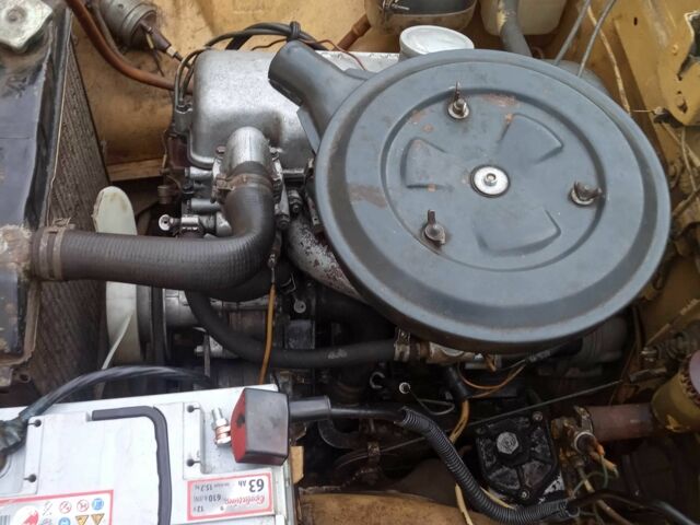 Желтый Москвич / АЗЛК 412, объемом двигателя 1.5 л и пробегом 110 тыс. км за 406 $, фото 5 на Automoto.ua